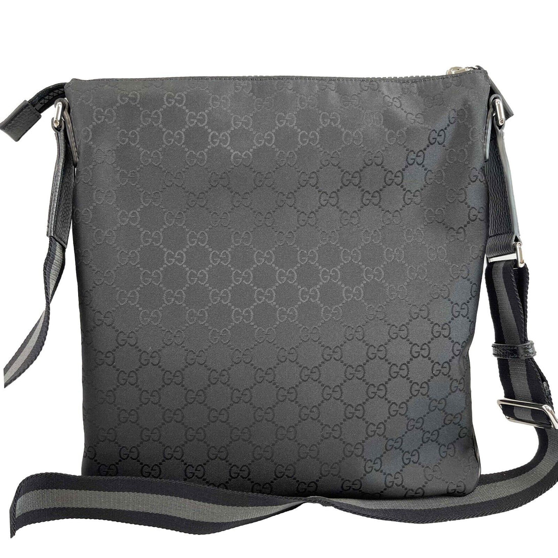 GCI New w/o Tags  Front Zip Flat Messenger Crossbody Bag