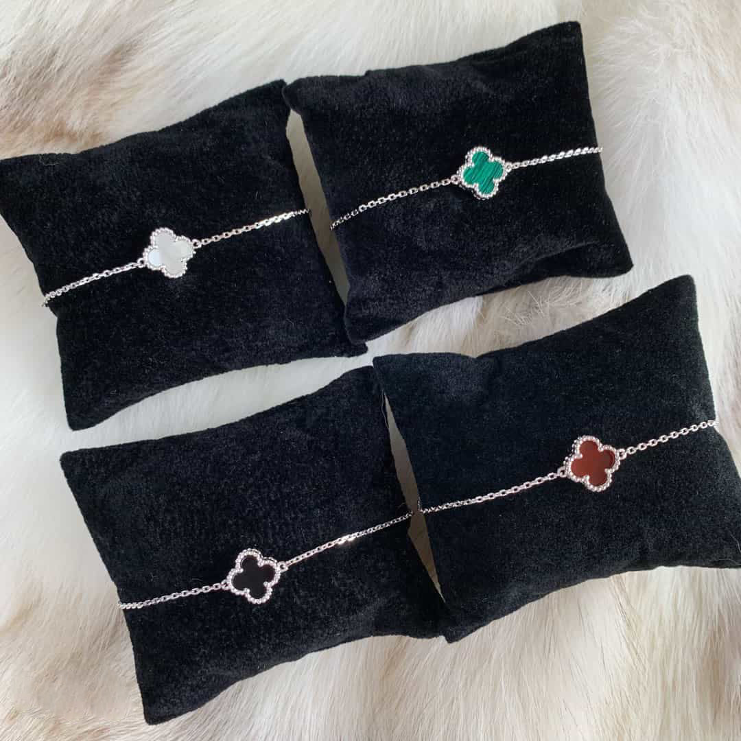 VAN CLEEFS & ARPELS Clover Bracelet Silver